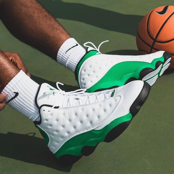 Air Jordan 13 Retro 'Lucky Green'
